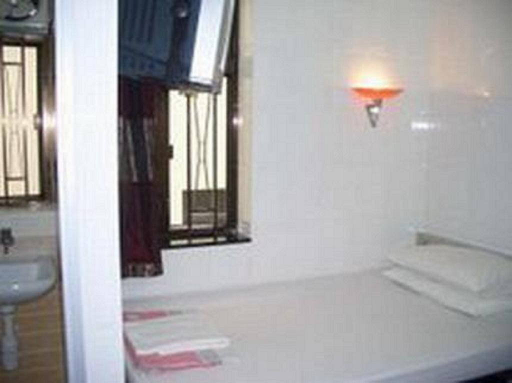 Sun Shine Guest House Hongkong Exteriör bild
